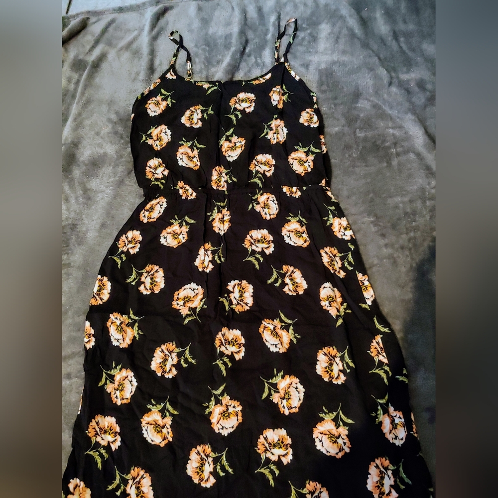 Forever 21 * Floral Maxi Dress * Size S * Spaghetti Strap Dress * Flower Dress